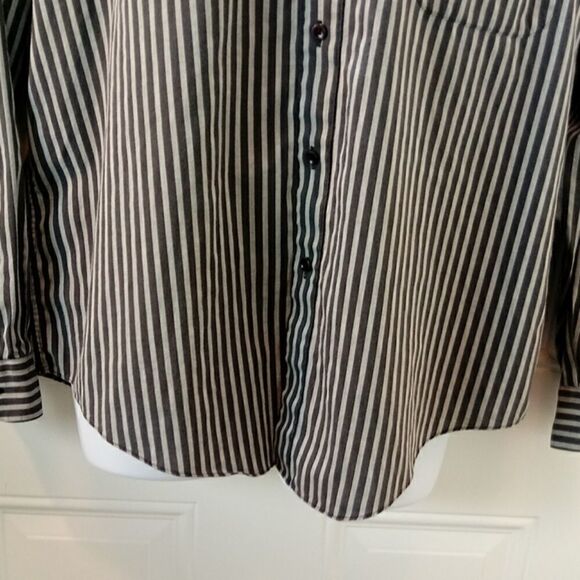 (3/$22) Geoffrey Beene striped button front  shirt - Picture 3 of 8